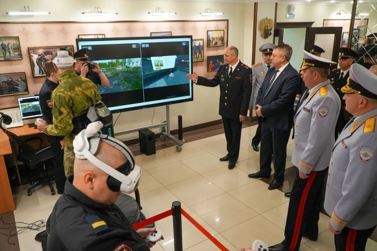 Первокурсники Брянского филиала Орловского юридического института МВД России имени В.В. Лукьянова дали торжественную клятву соблюдать закон и защищать граждан